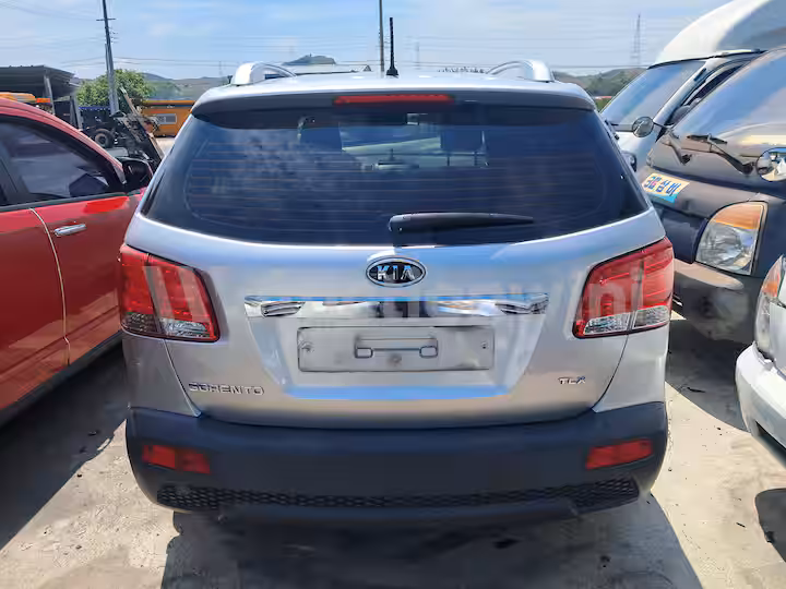 Kia Sorento 2010 — 5