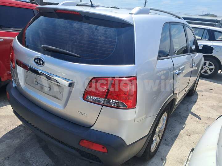 Kia Sorento 2010 — 6