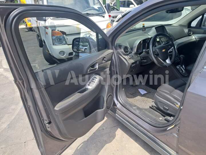 Chevrolet Orlando 2014 — 24