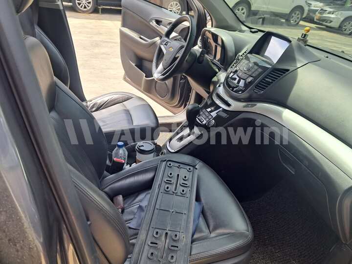 Chevrolet Orlando 2014 — 33