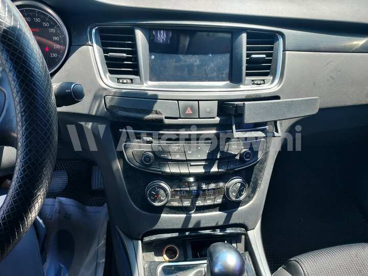 Peugeot 508 2014 — 42