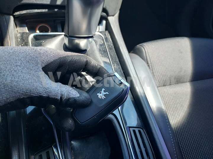 Peugeot 508 2014 — 48