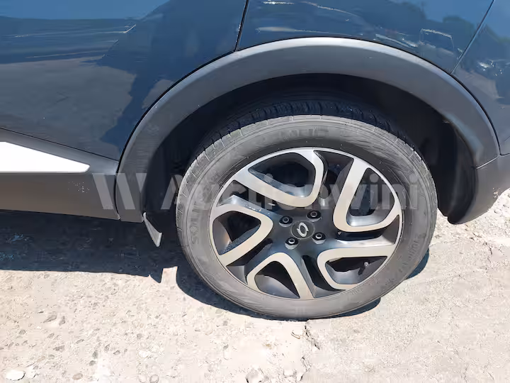 Renault QM3 2015 — 14