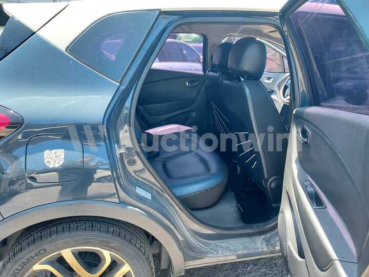 Renault QM3 2015 — 32