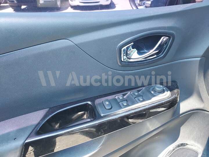 Renault QM3 2015 — 42