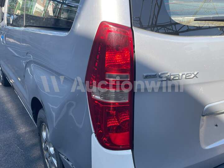 Hyundai Starex 2010 — 16