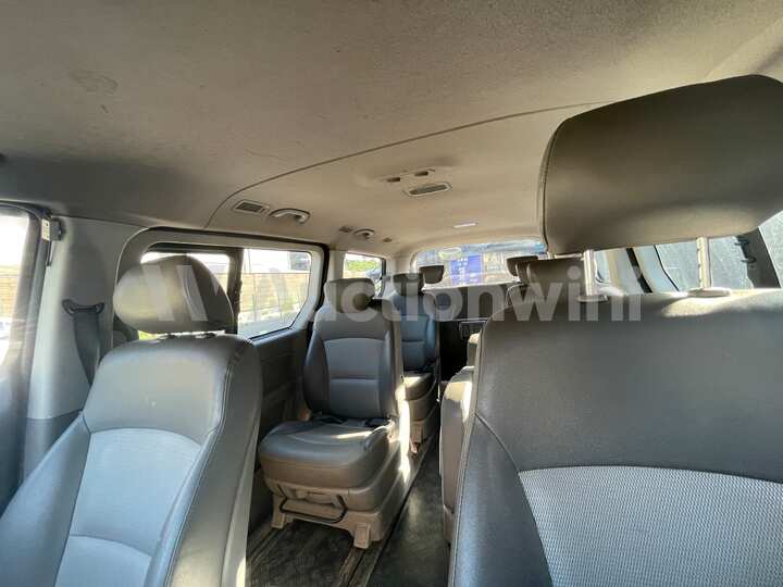 Hyundai Starex 2010 — 41