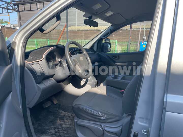 Hyundai Starex 2010 — 42