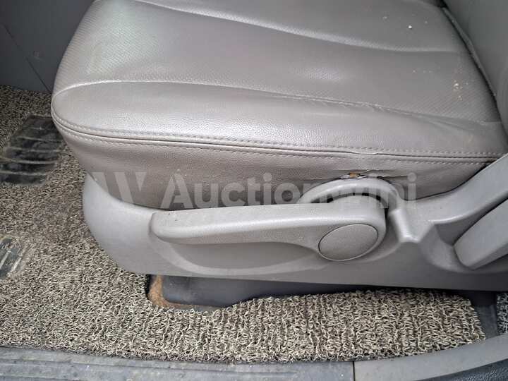Kia Carnival 2011 — 15