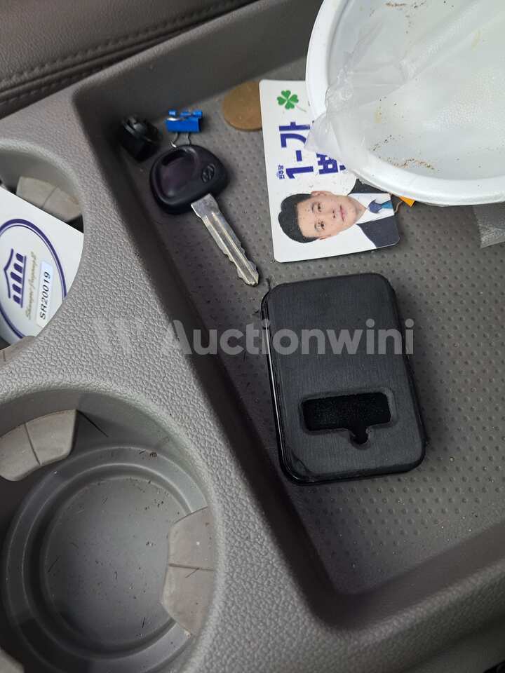 Kia Carnival 2011 — 22