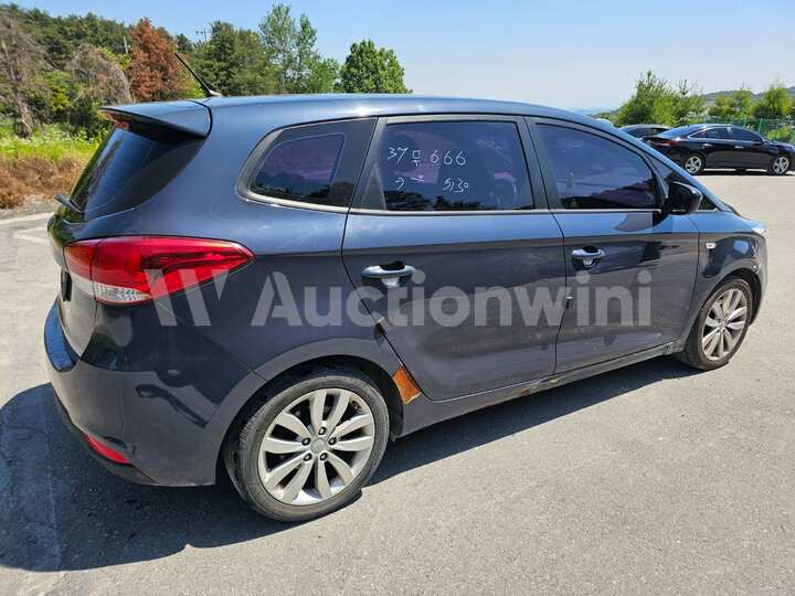 Kia Carens 2015 — 4