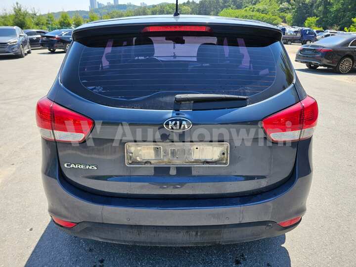 Kia Carens 2015 — 5