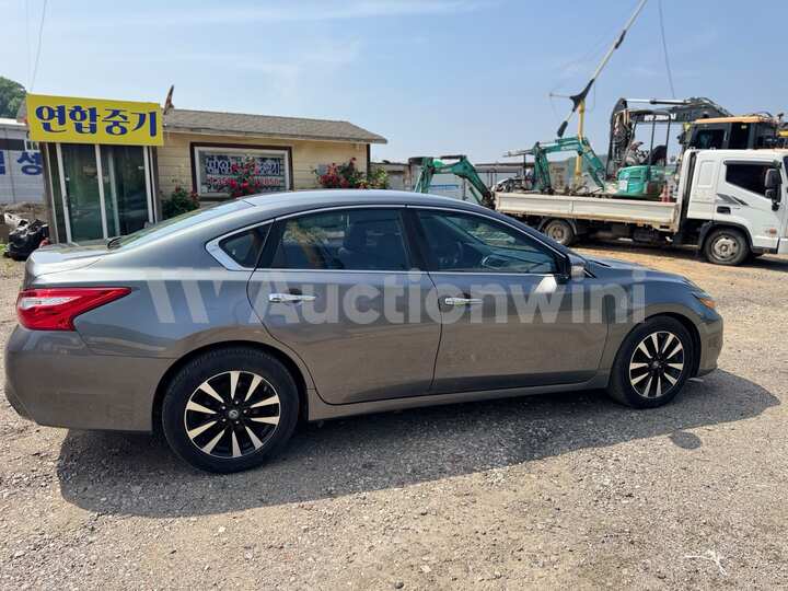 Nissan Altima 2017 — 3