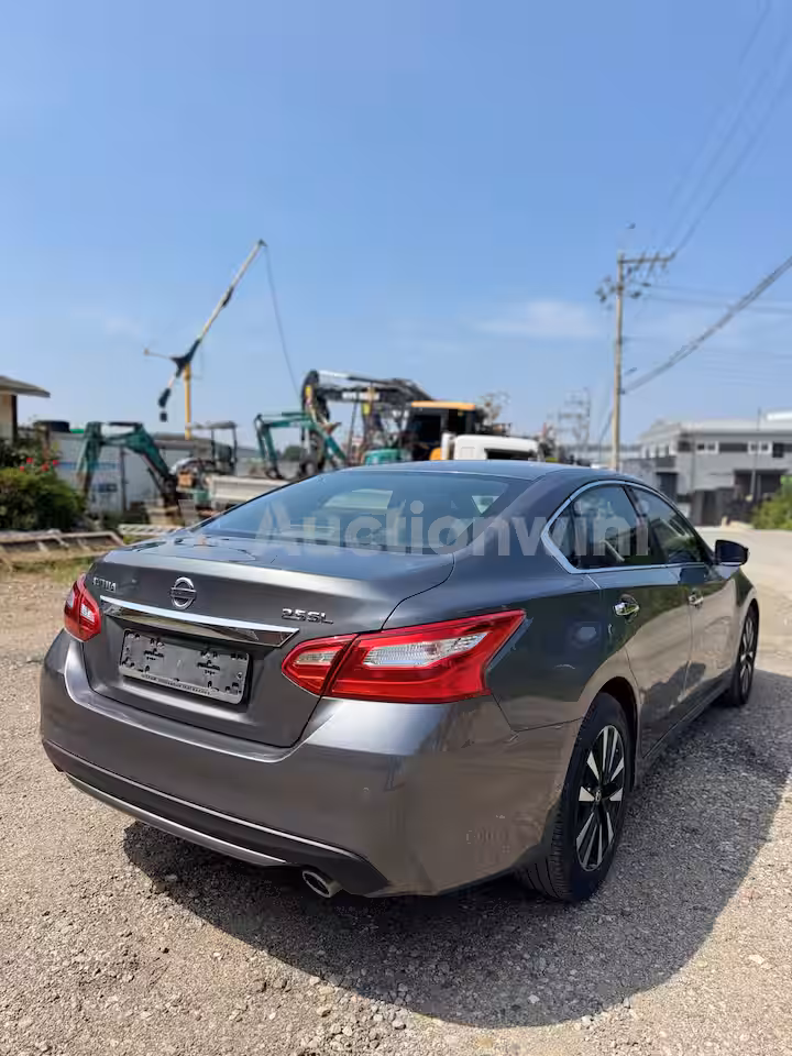 Nissan Altima 2017 — 8