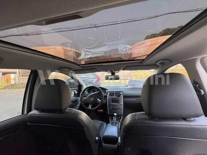 Mercedes Benz B Class 2010 — 5