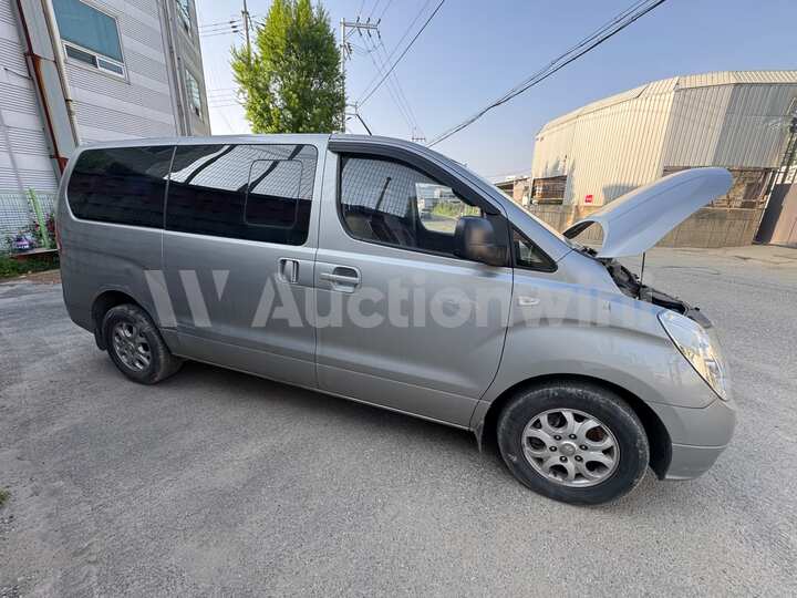 Hyundai Starex 2014 — 2