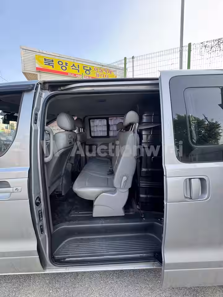 Hyundai Starex 2014 — 13
