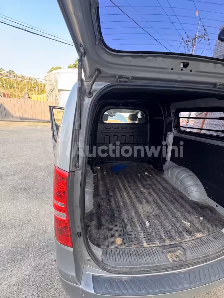Hyundai Starex 2014 — 18