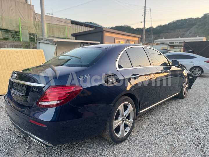 Mercedes Benz E Class W213 2018 — 5