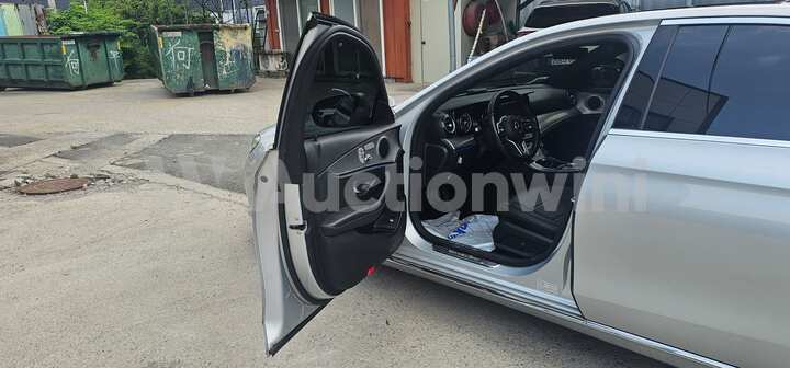 Mercedes Benz E Class 2019 — 15