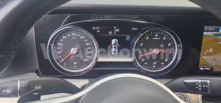 Mercedes Benz E Class 2019 — 21