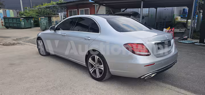 Mercedes Benz E Class 2019 — 4