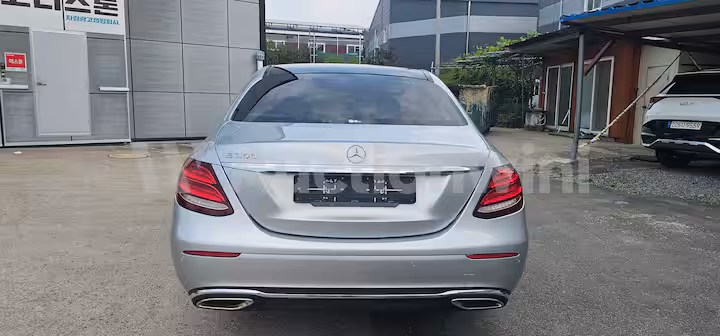 Mercedes Benz E Class 2019 — 5