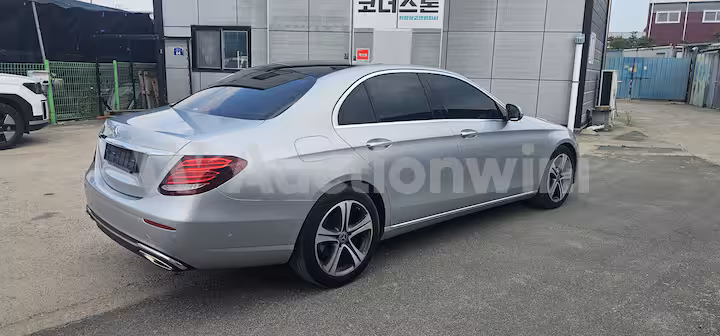 Mercedes Benz E Class 2019 — 7