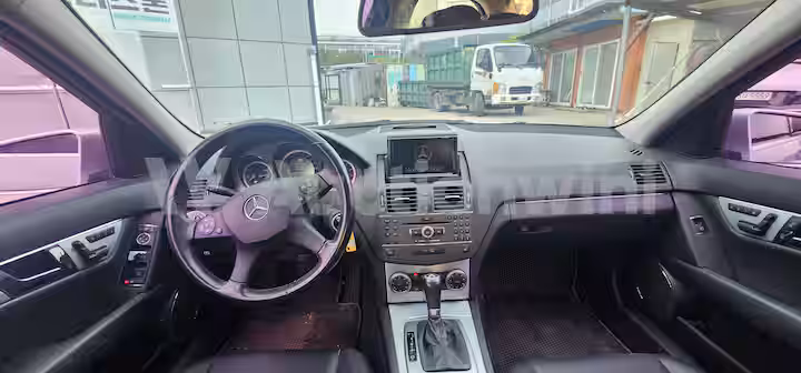 Mercedes Benz C Class 2010 — 20