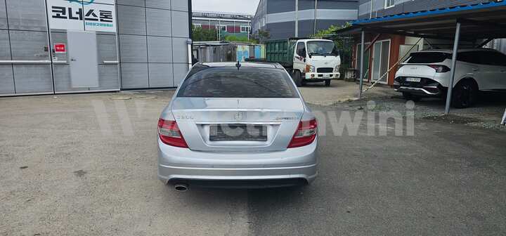 Mercedes Benz C Class 2010 — 5