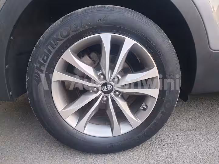 Hyundai SantaFe 2015 — 18