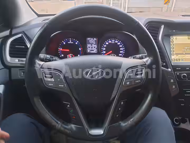 Hyundai SantaFe 2015 — 38