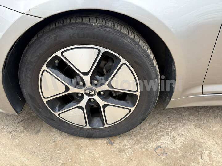 Kia K5 2012 — 29