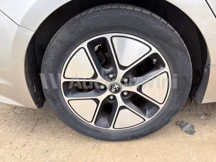 Kia K5 2012 — 31