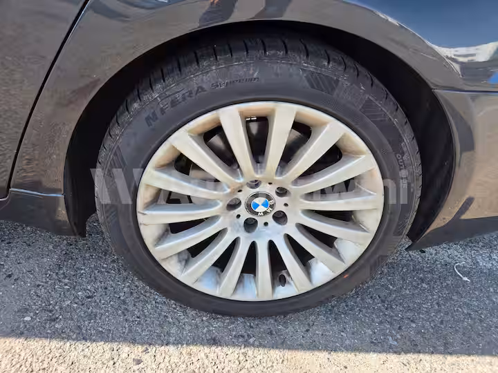 BMW 7 Series 2012 — 16
