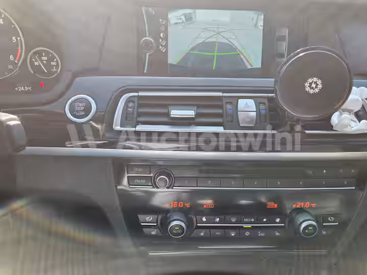 BMW 7 Series 2012 — 48