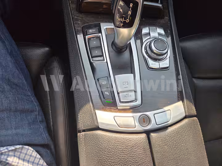 BMW 7 Series 2012 — 51