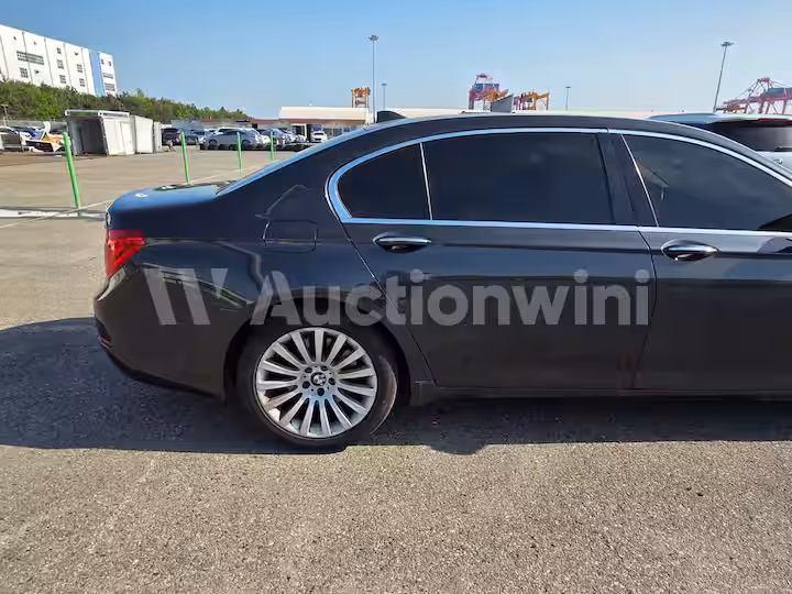 BMW 7 Series 2012 — 9