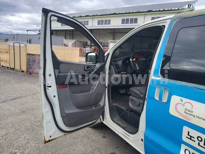 Hyundai Starex 2010 — 43