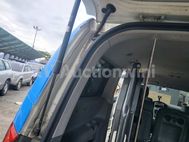 Hyundai Starex 2010 — 51