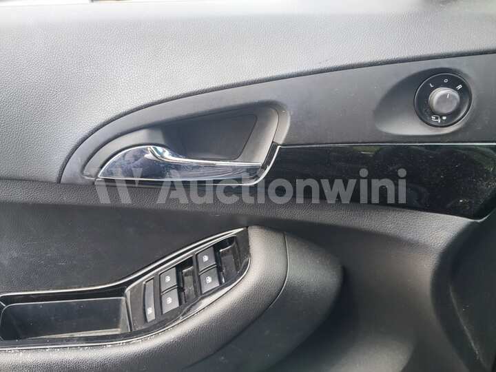 Chevrolet Orlando 2012 — 33
