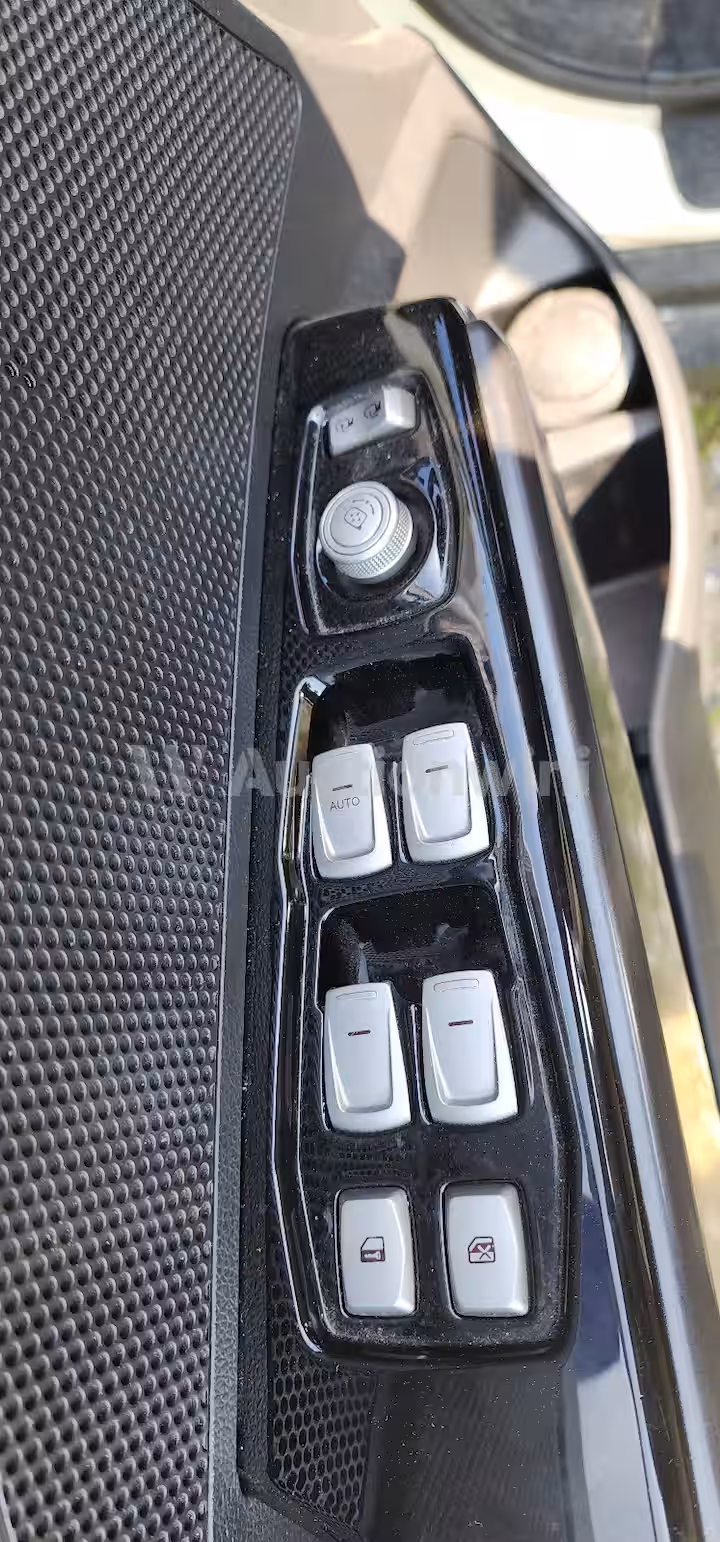 KGM (Ssangyong) Tivoli 2017 — 25