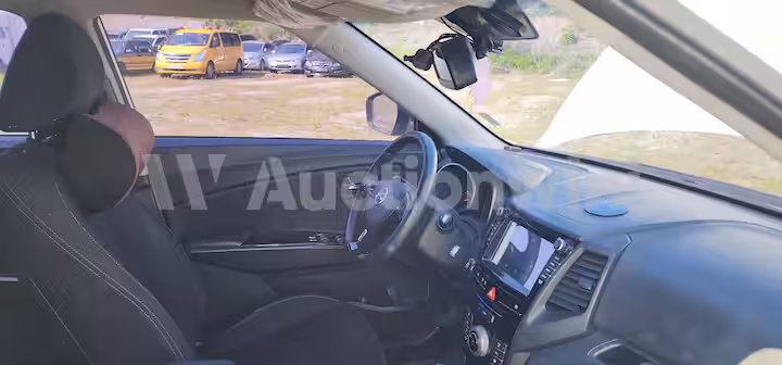 KGM (Ssangyong) Tivoli 2017 — 27