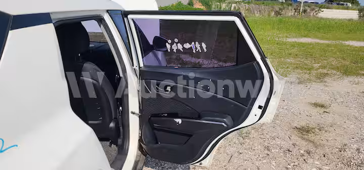 KGM (Ssangyong) Tivoli 2017 — 31
