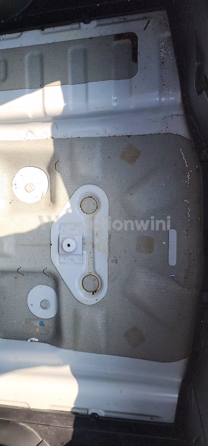KGM (Ssangyong) Tivoli 2017 — 32