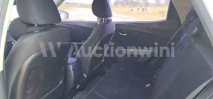 KGM (Ssangyong) Tivoli 2017 — 38