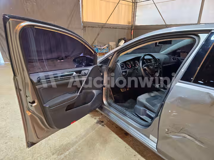 Volkswagen Golf 2014 — 17