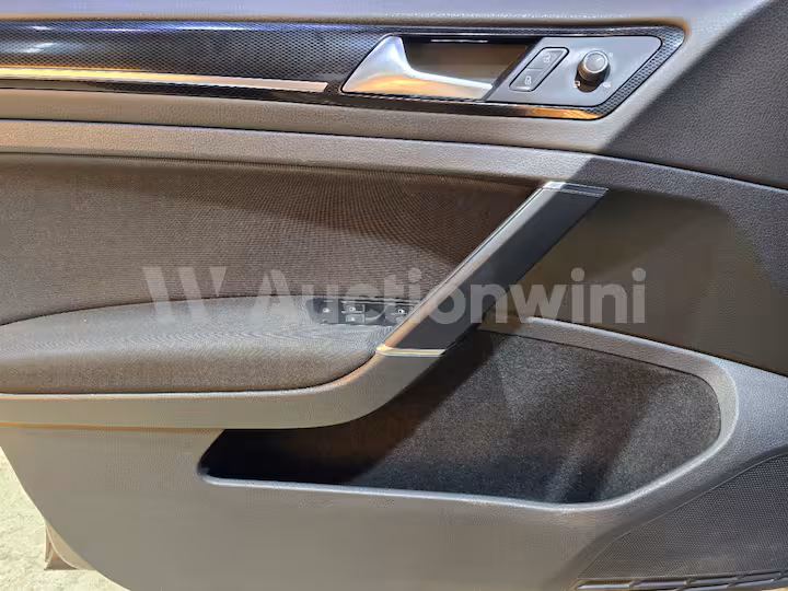 Volkswagen Golf 2014 — 37
