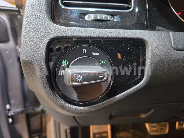 Volkswagen Golf 2014 — 38