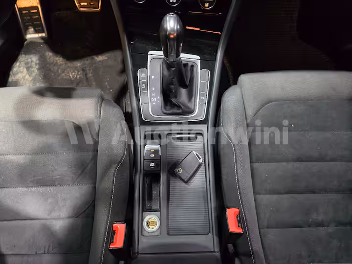 Volkswagen Golf 2014 — 44